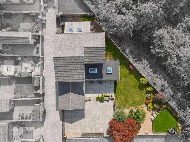 House for sale in Kirklees, Bury