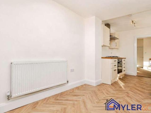 House for sale in Upton Rocks, Widnes