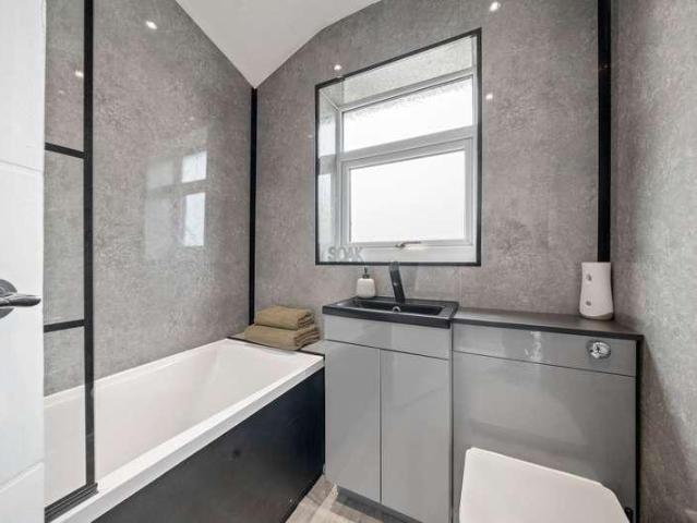 House for sale in Wargrave, Newton-le-willows