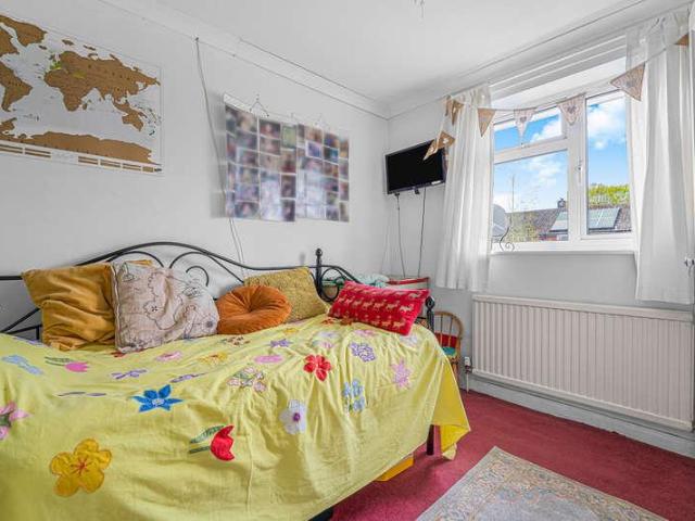 House for sale in Black Bourton, Oxfordshire