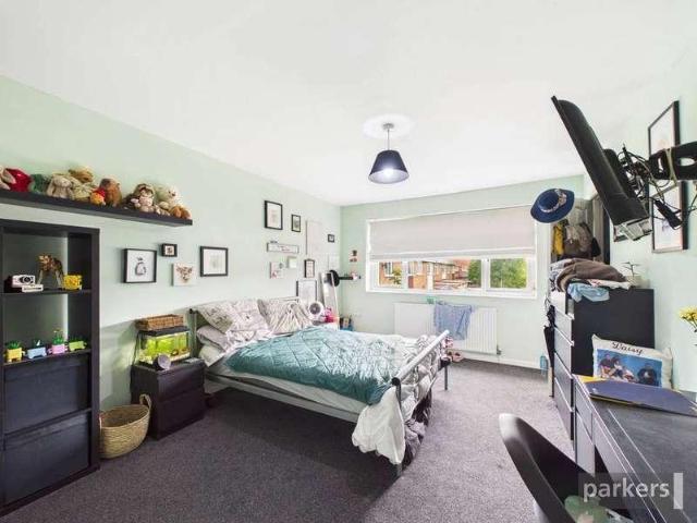 House for sale in Whitley Wood, Reading