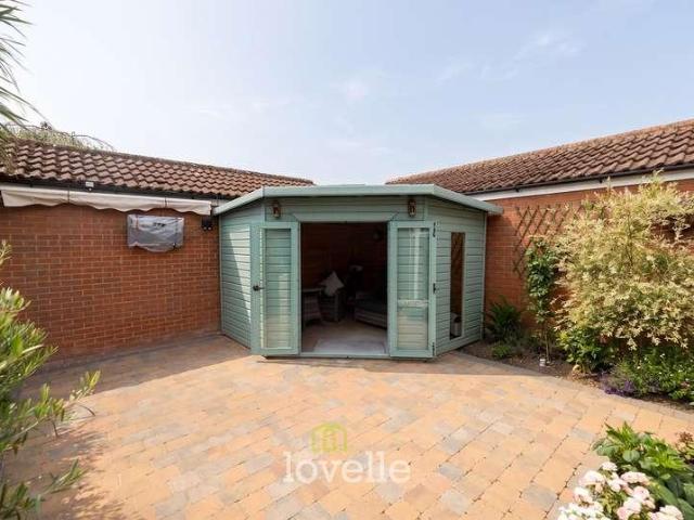 House for sale in Cleethorpes, North East Lincolnshire