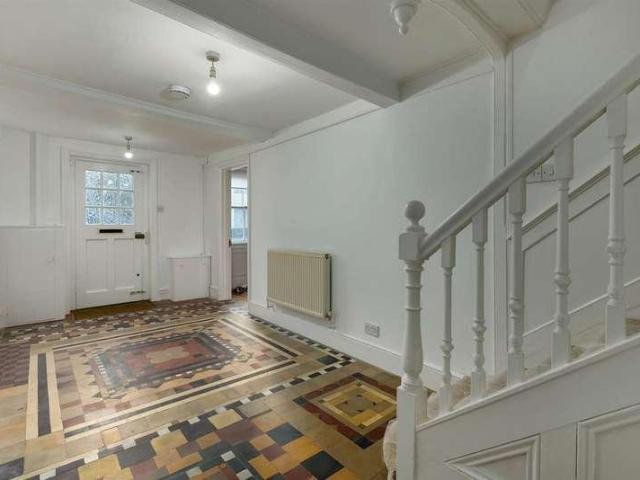 House for sale in The Butts, Kent