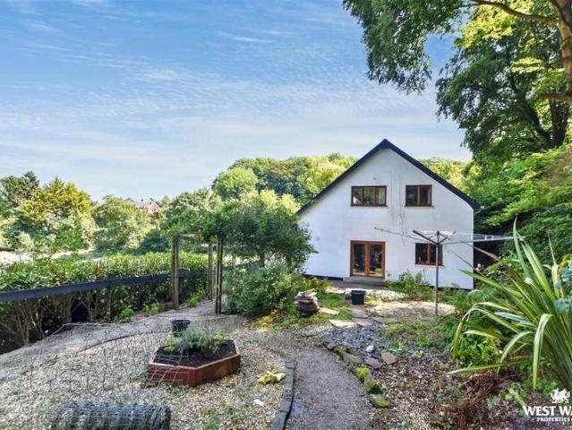 House for sale in Monkton, Hundleton