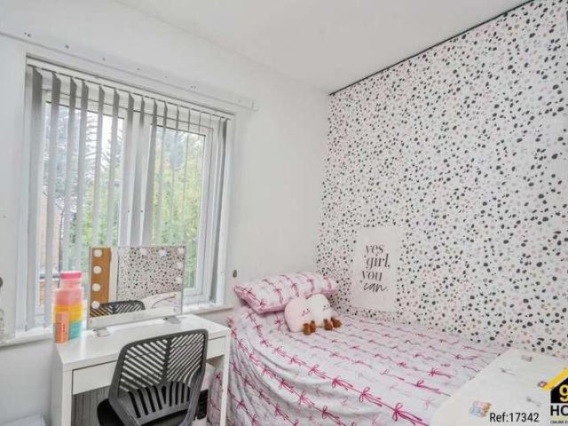 House for sale in Spring Vale, Hampshire