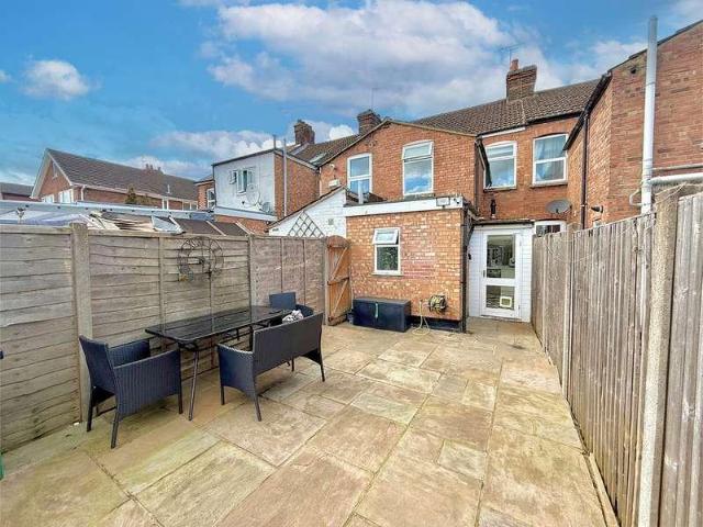 House for sale in Woodside Estate, Houghton Regis