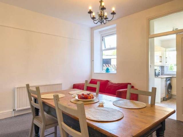 House for sale in Hove Edge, Brighouse