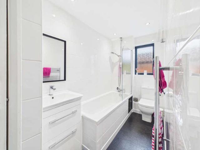 House for sale in Horsham, West Sussex