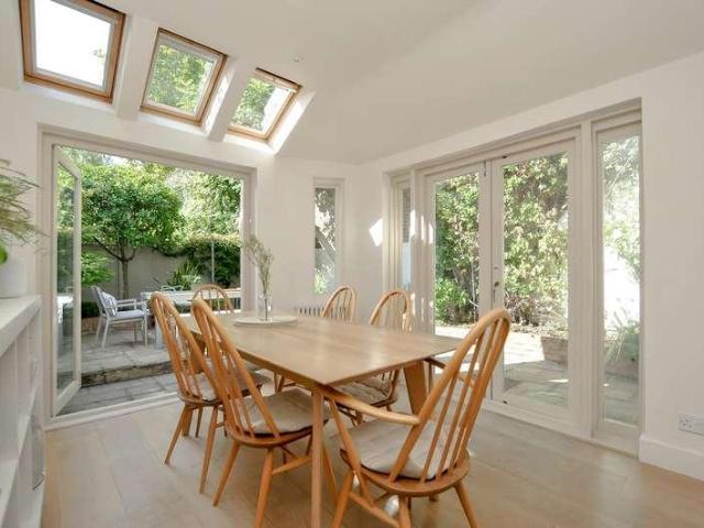 House for sale in Stoke Newington, Greater London