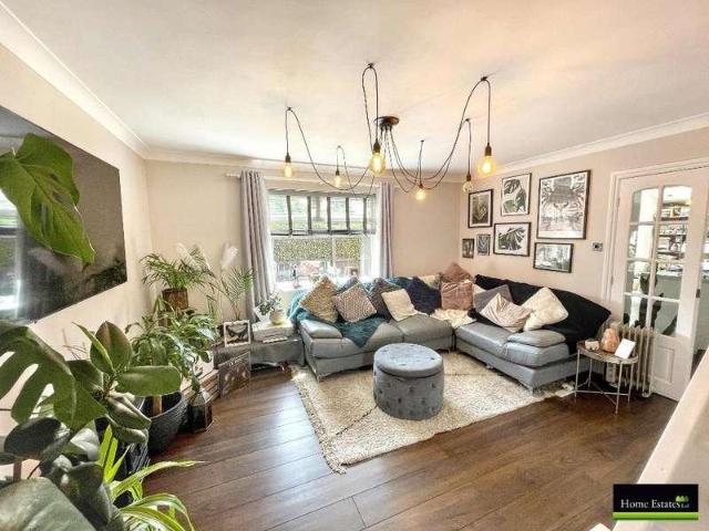 House for sale in East Ella, Hull