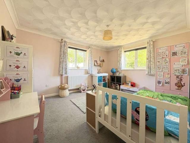 House for sale in Chipping Hill, Essex