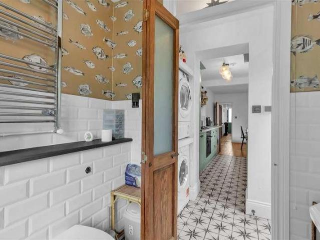 House for sale in Roffey, Horsham