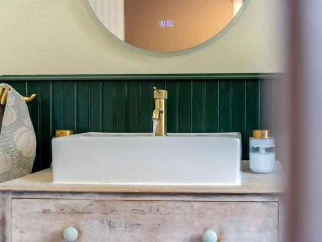 House for sale in Clubmoor, Calderstones