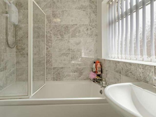 House for sale in Aston cum Aughton, Aston
