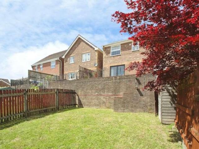 House for sale in Tonyrefail, Hendreforgan