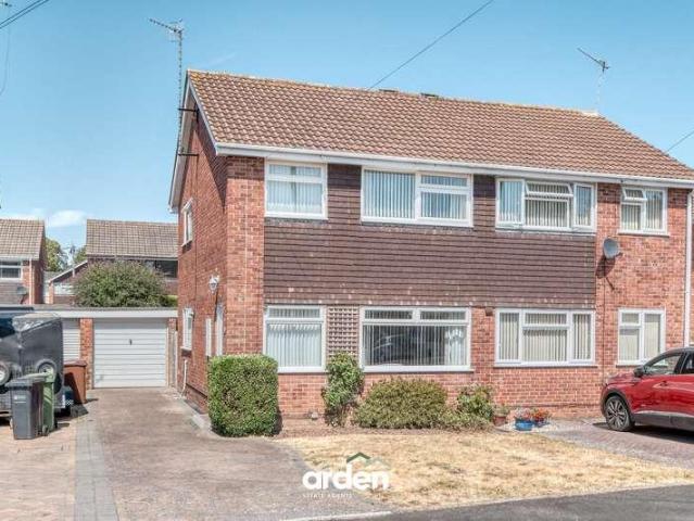 House for sale in Lower Wick, Worcestershire