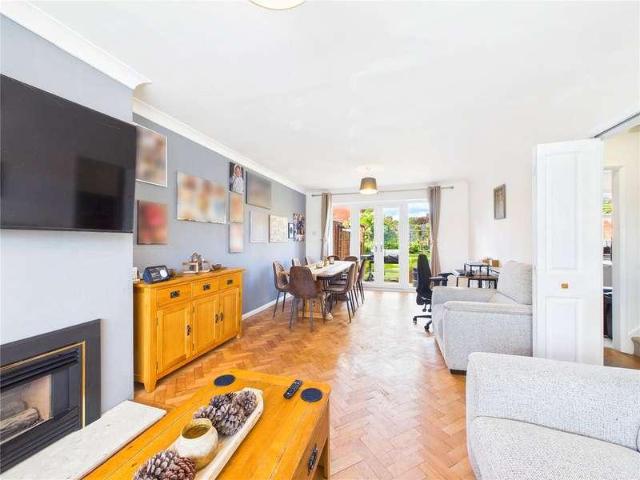House for sale in Warndon, Worcestershire