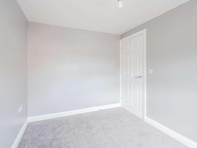 House for sale in Cottingley, West Yorkshire