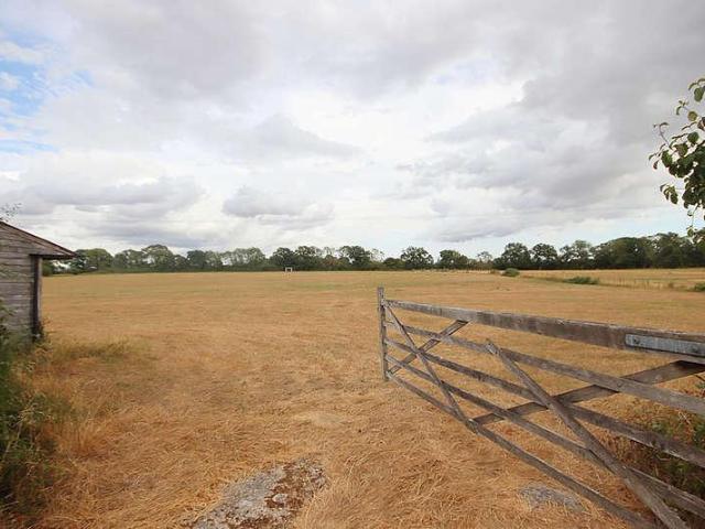 House for sale in Horsham, West Sussex