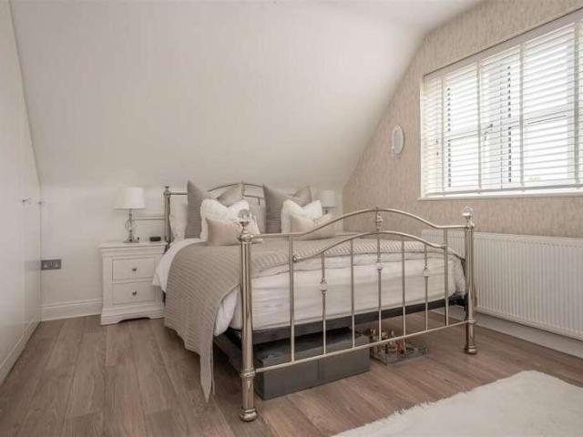 House for sale in Brook Street, Navestock Side