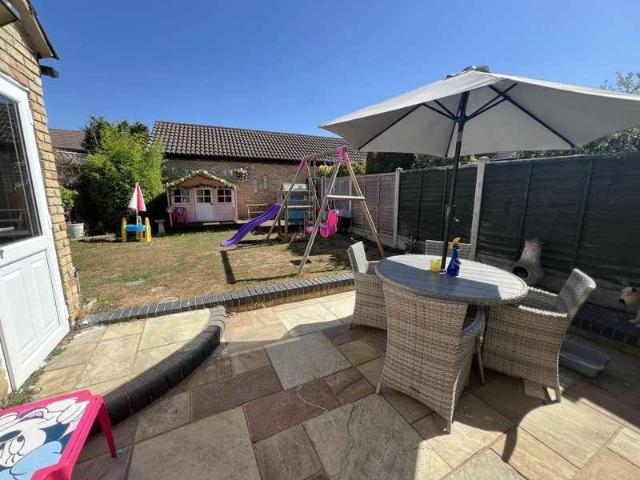 House for sale in Hutton Mount, Navestock Side