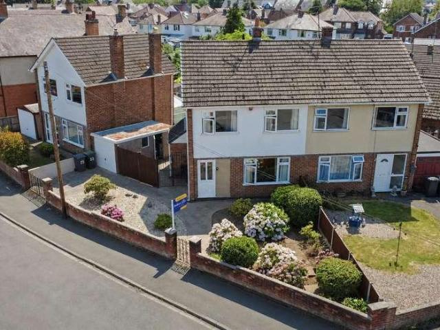 House for sale in Attenborough, East Midlands