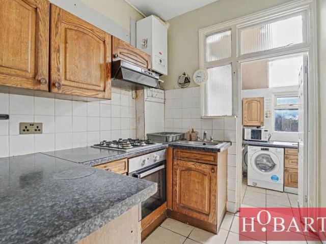 House for sale in Scotch Estate, Greater London