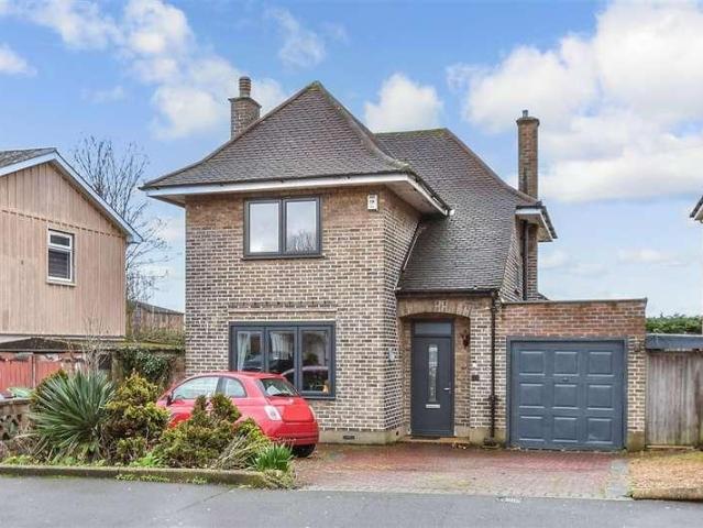 House for sale in Barnehurst, Greater London