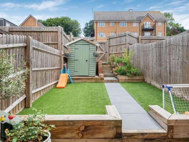 House for sale in Hertford, Colliers End