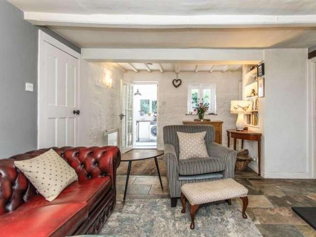 House for sale in Mott's Hill, Cross In Hand