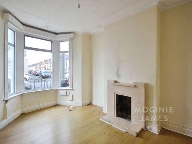 House for sale in Plasnewydd, Falcon Lodge