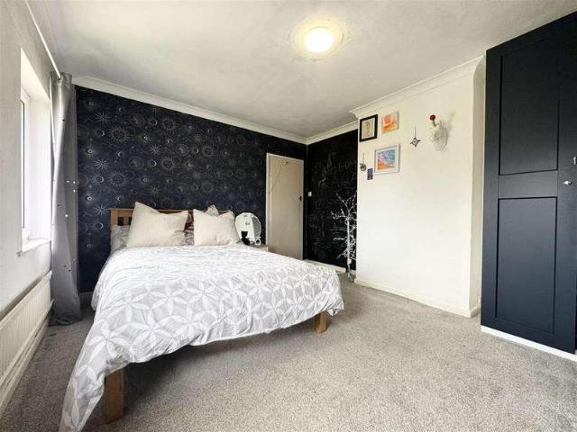House for sale in Shelley, Kirkburton