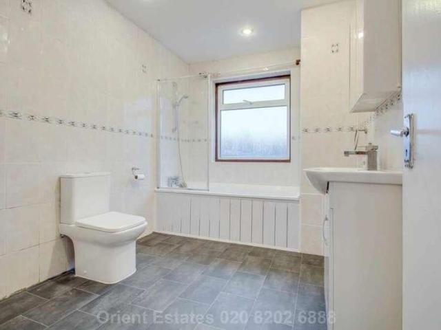 House for sale in Hendon Central, Greater London