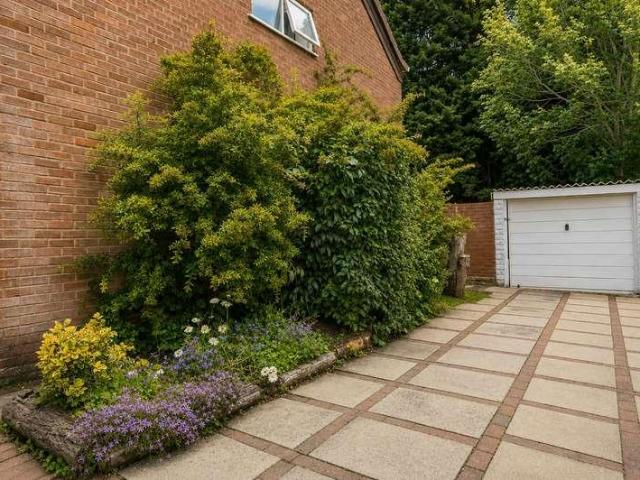 House for sale in New Hall Farm, Wigan