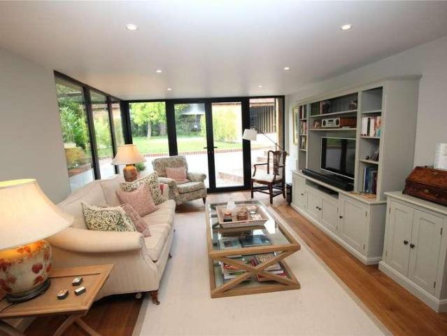 House for sale in Splaynes Green, Wealden