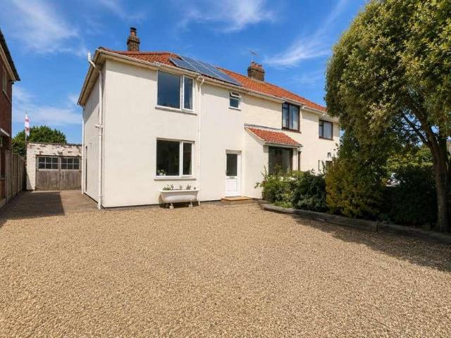 House for sale in Crostwick, Norfolk
