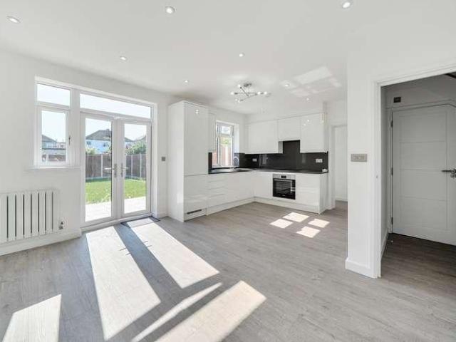 House for sale in London Borough of Croydon, Thornton Heath