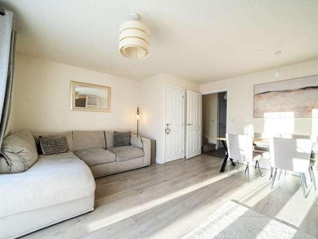 House for sale in Kingsbrook