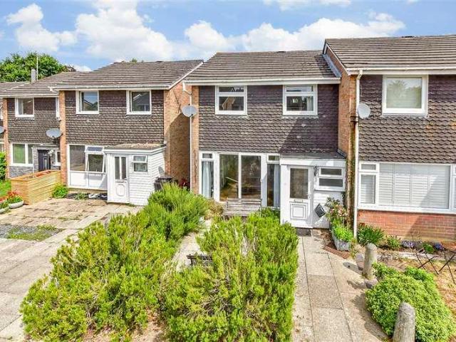 House for sale in Chichester, Littlecote