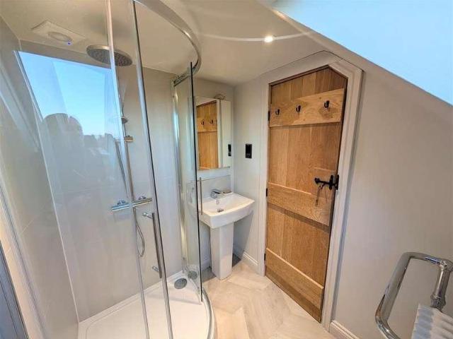 House for sale in Little Carlton, Alverton