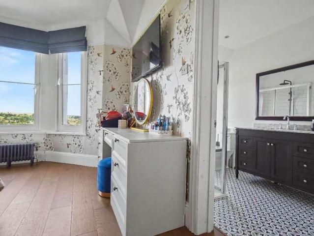 House for sale in Weir Quay, Devon