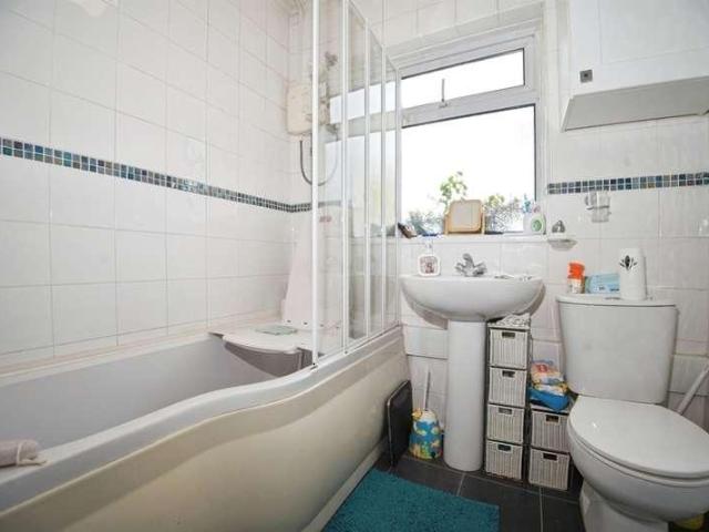 House for sale in Cefn Glas, Wales