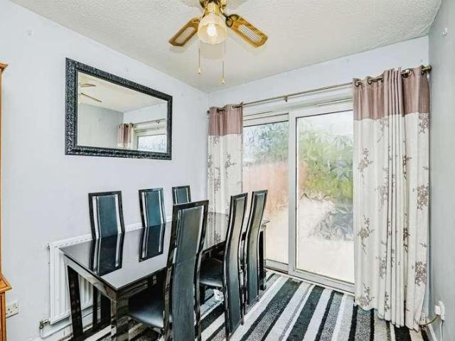 House for sale in Sarn, Wales