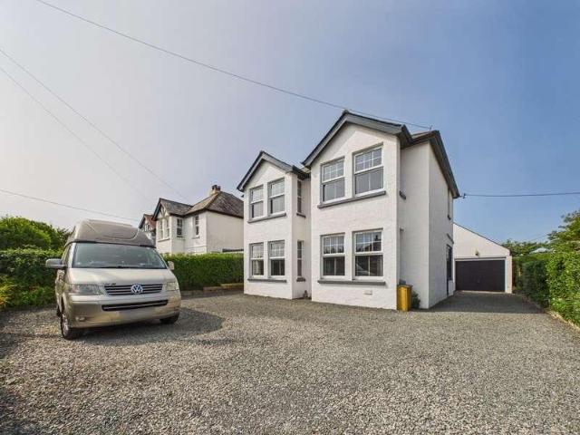 House for sale in Flexbury, Cornwall
