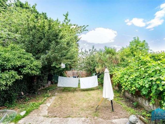 House for sale in Friern Barnet, Greater London