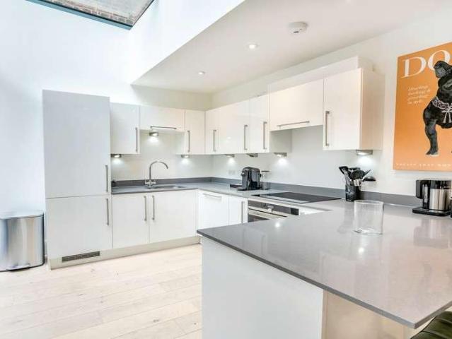 House for sale in Holborn, Greater London