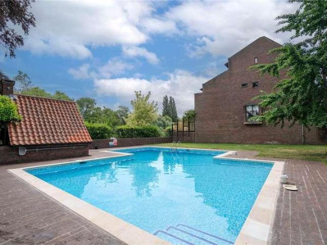House for sale in Strawberry Hill, Greater London