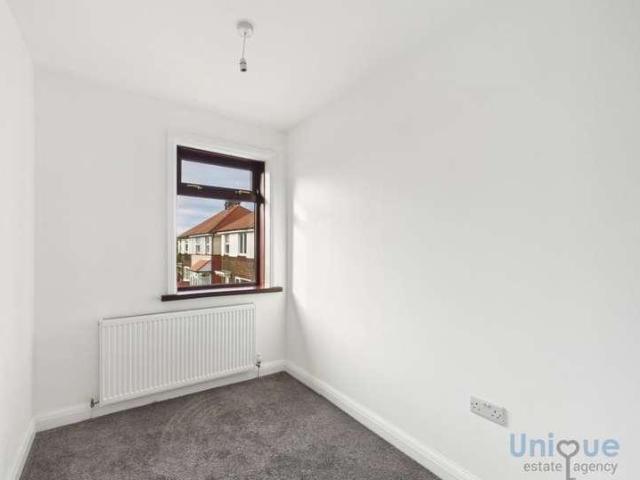House for sale in Common Edge
