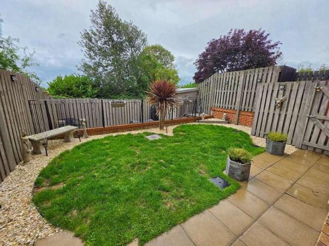 House for sale in Jump, South Yorkshire