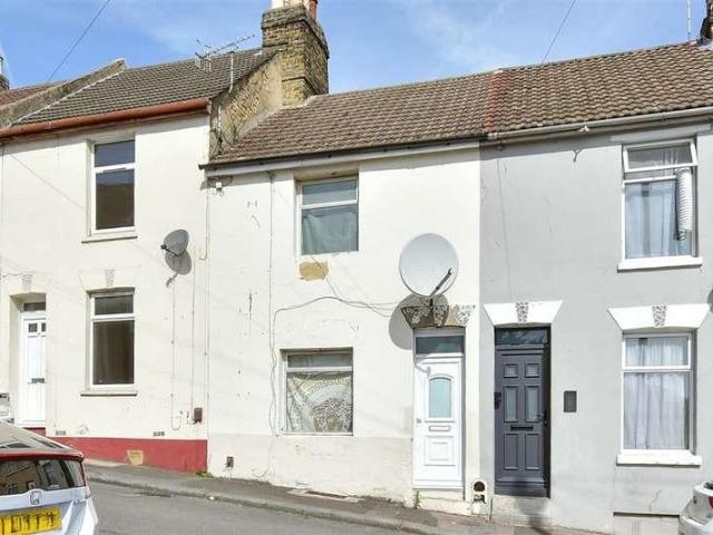 House for sale in Luton, Chatham